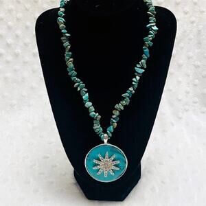 Ludia Collection Faux Turquoise Chip Beads, Round Silver Tone Starburst Pendant